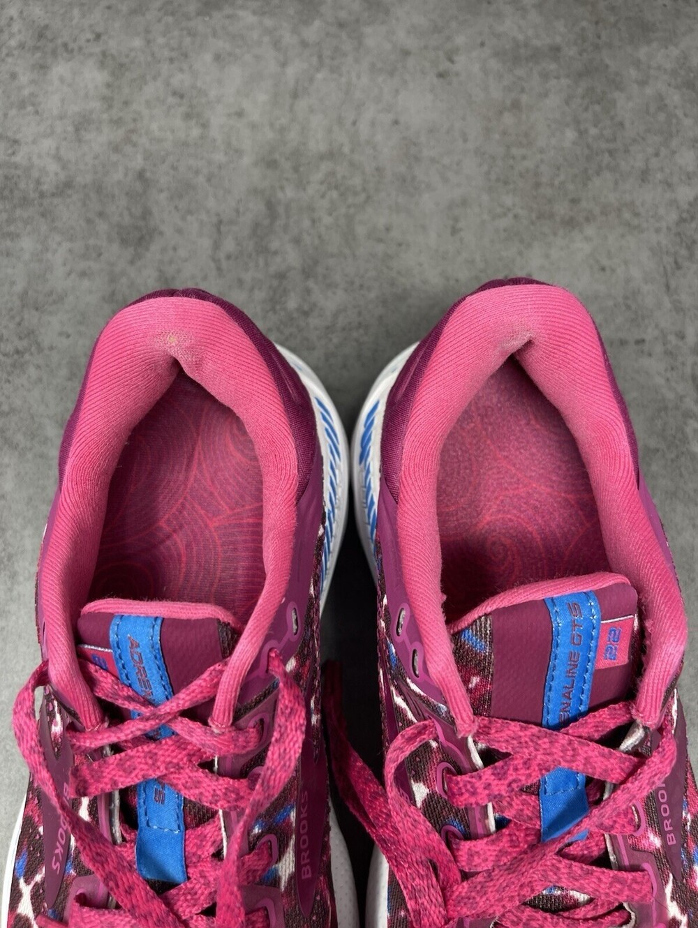 Brooks Adrenaline GTS 22 Magenta Leopard Womens Size 7.5 Stability Running Shoes - Picture 9 of 10